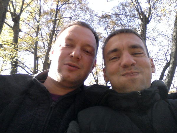 Максим Попов