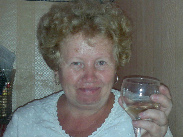 Людмила Полякова