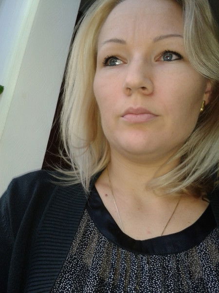 Лена Азарова