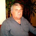 Виктор Петров