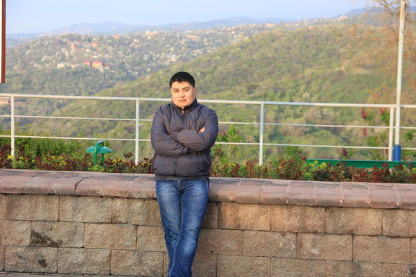 Азамат Сабеков