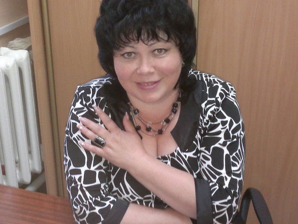 Любовь Попова