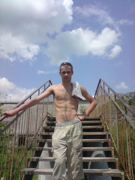 Андрей Олийнык