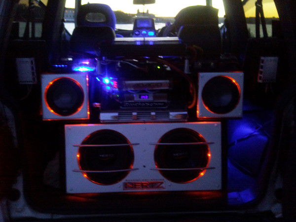 Павел Веселов