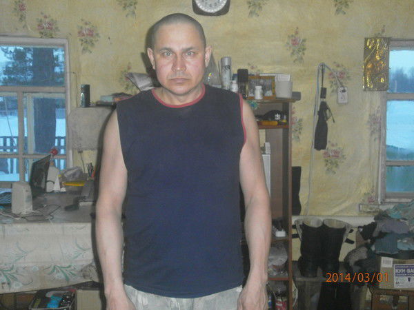 Володя Николаев