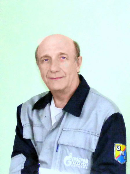 Владимир Серов