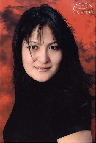 Лена Шапекова