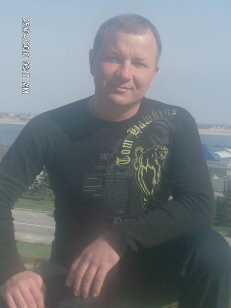 Игорь Любомиров