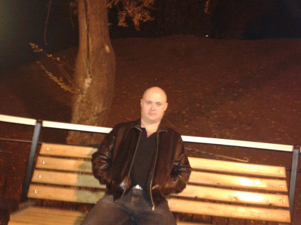 Максим Петров