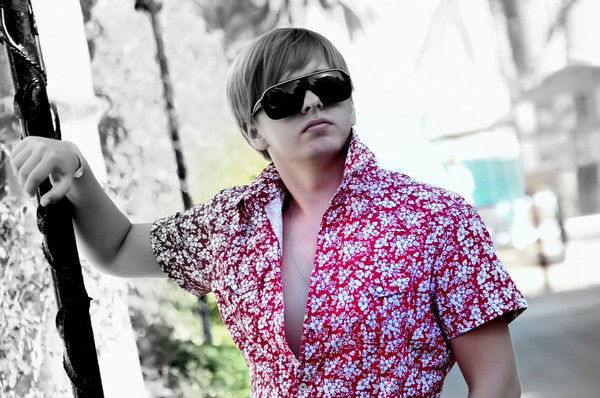 Неизвестно Неизвестно