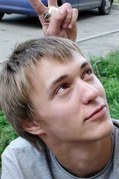 Евген Перестов