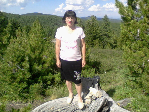 Нина Хворостинова