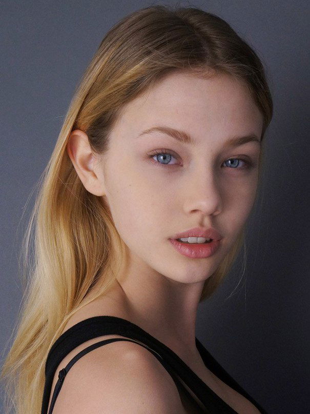 Яна Миронова