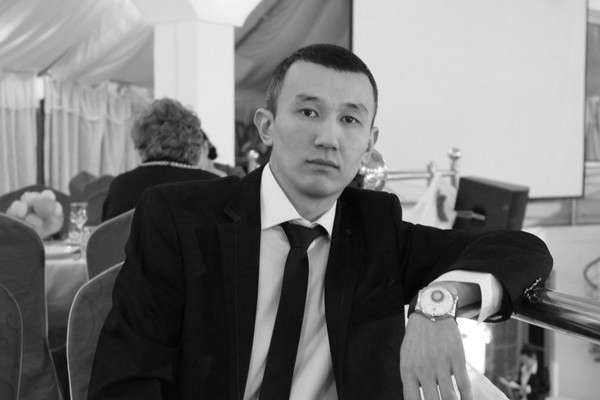 Арман Елеужанов