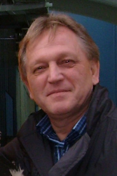 Валентин Комаров