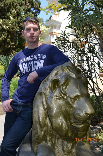 Дмитрий Калмыков