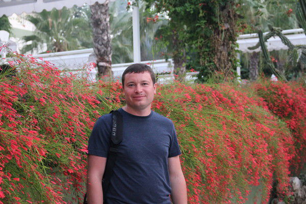 Дмитрий Петров