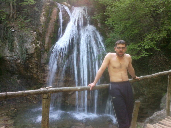 Виталий Иванов