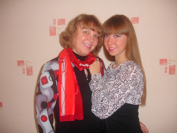 Елена Дроботова