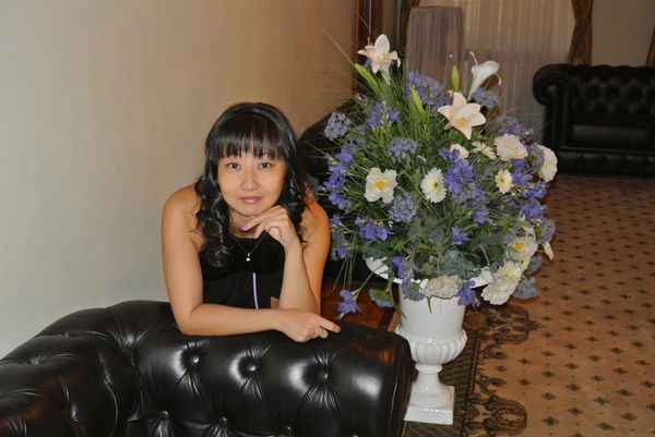 Светлана Ли