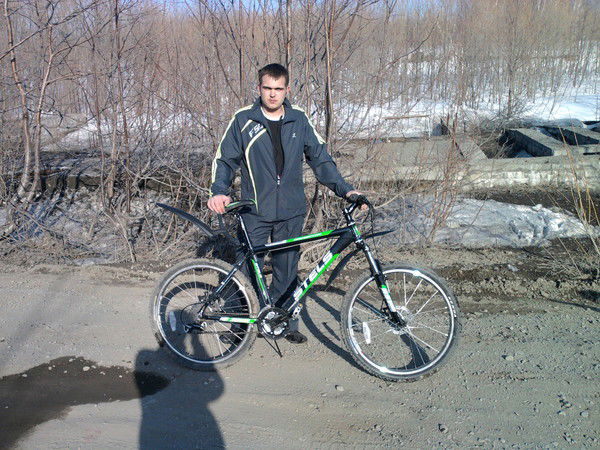 Максим Баженов