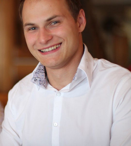 Анатолий Михайлов