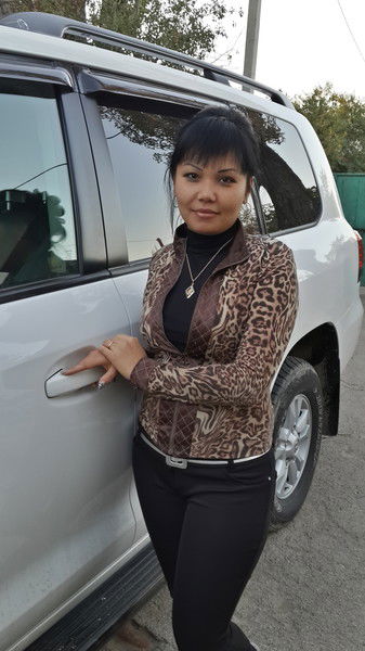 Наргиз Зульярова