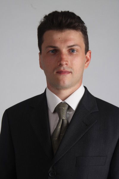 Володя Красавец