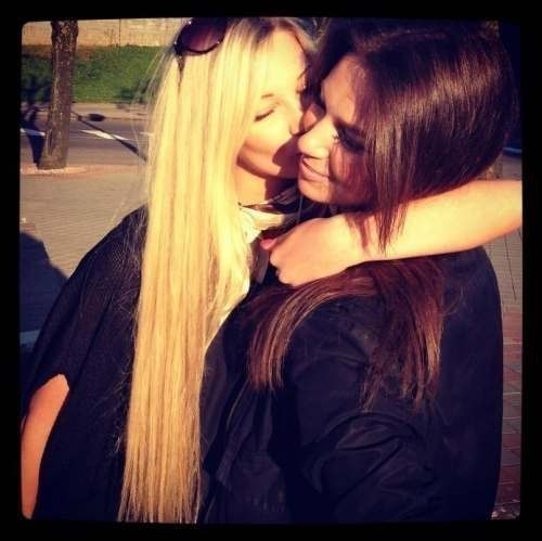 Не Ищи Взглядом Обернись Я Рядом