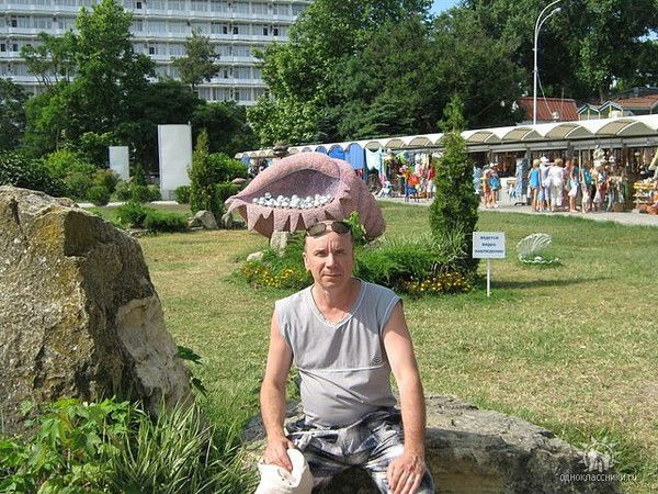 Александр Шкрядов