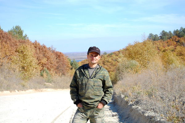 Денис Островскии