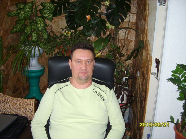 Олег Казаков