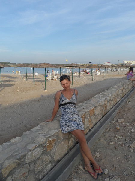 Елена Елена