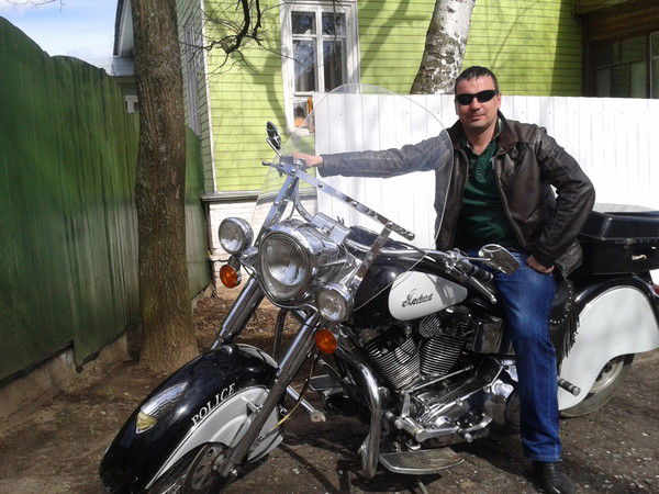 Игорь Петров