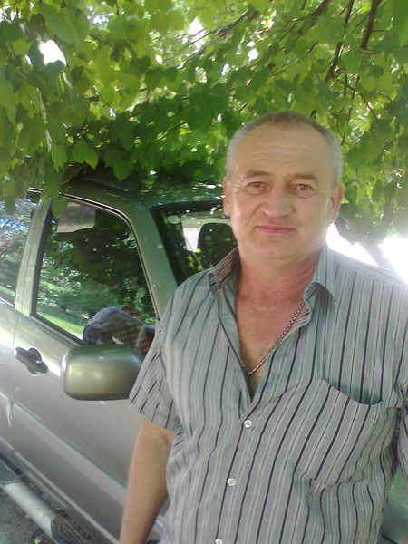 Александр Дубровский