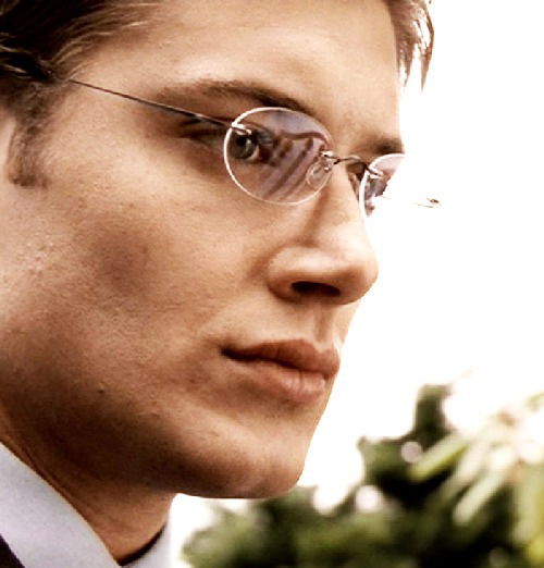 Дмитрий ********