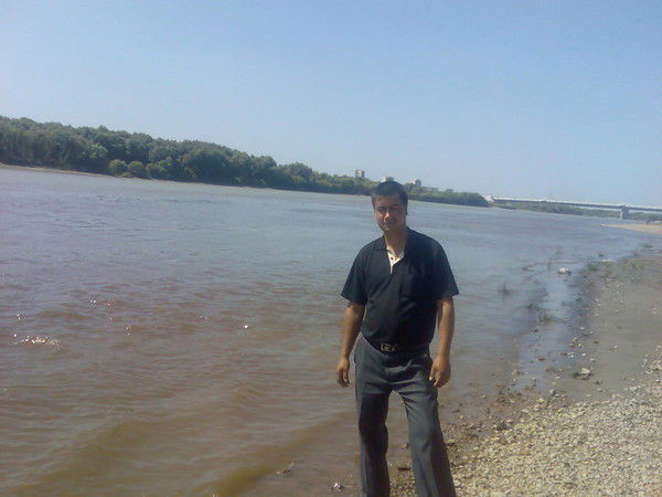 Улугбек Комилов