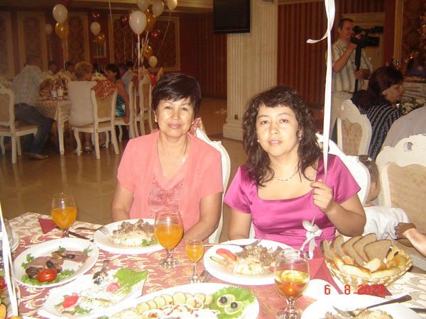 Наргиза Естаева