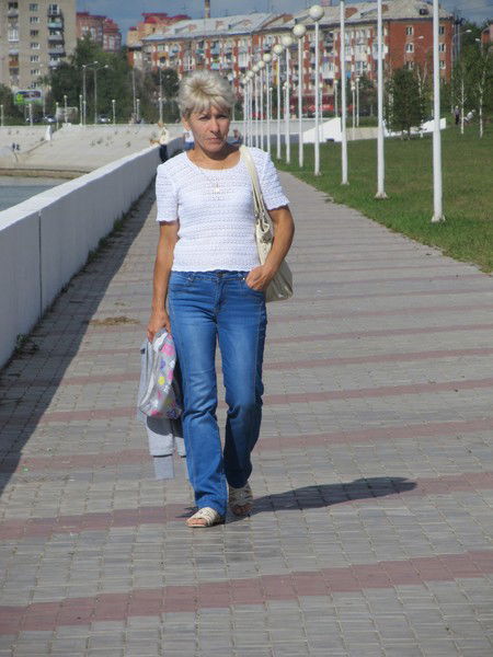 Лена Клементьева