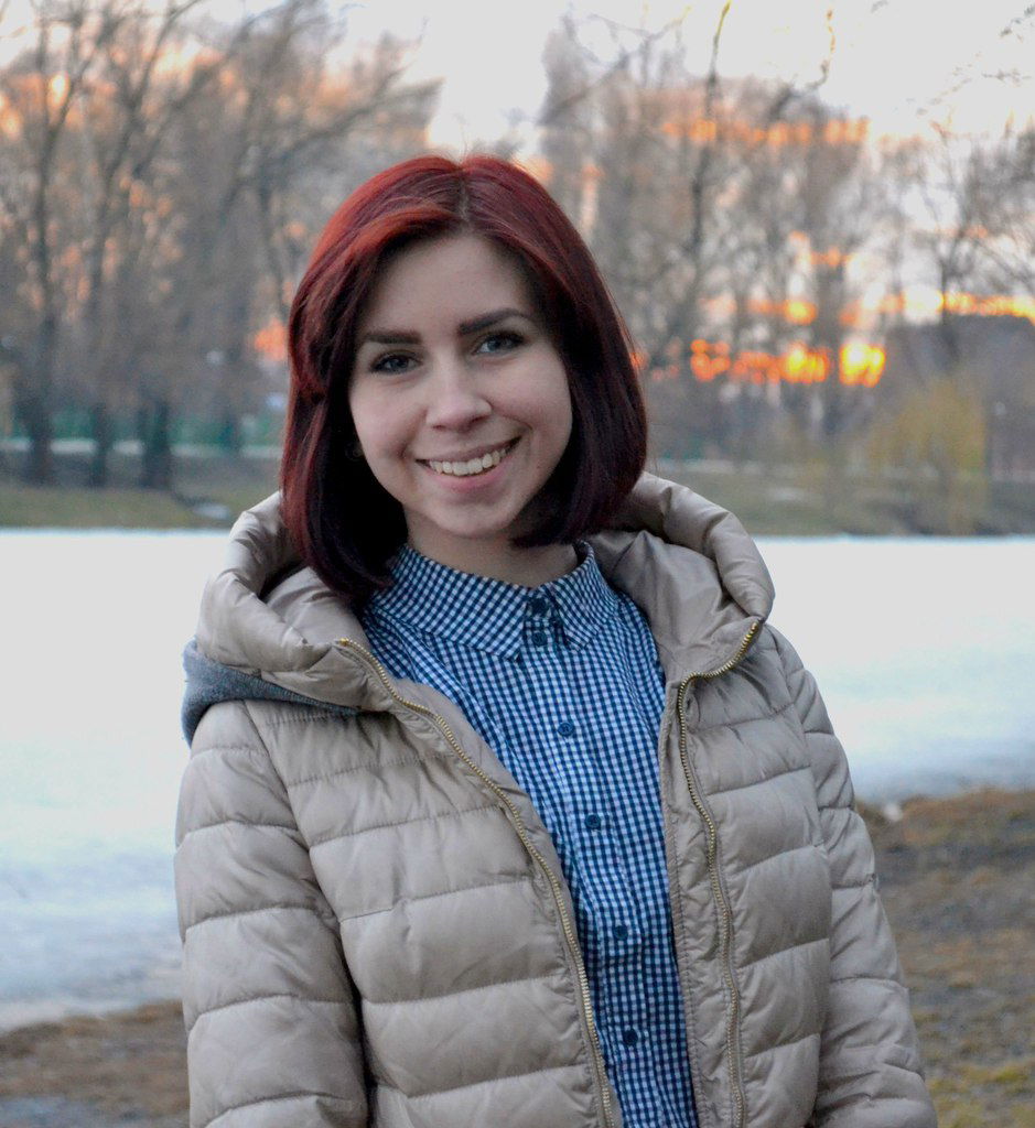 Оля Ходячих