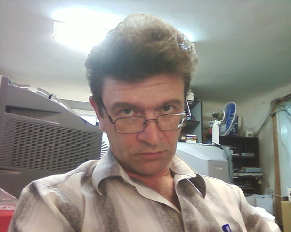 Борис Коник