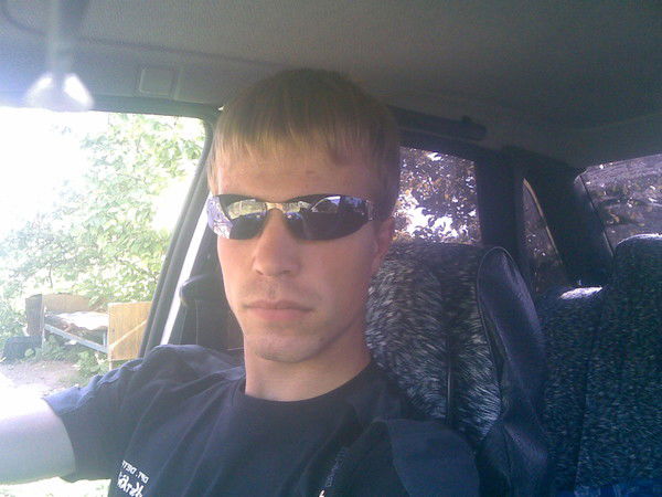 Антон Баглай