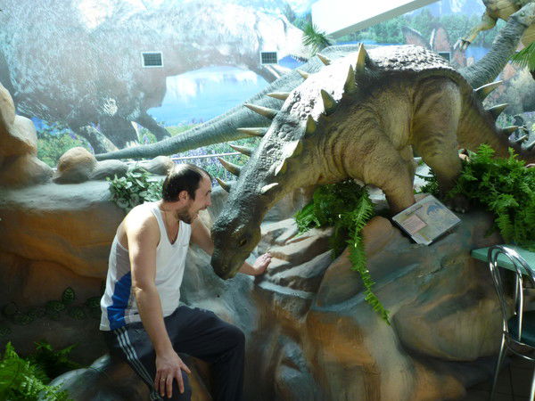 Макс Александров