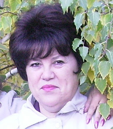 Елена Кашарина