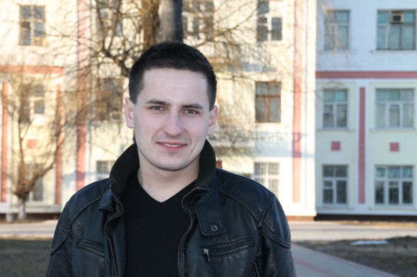 Александр Романенко