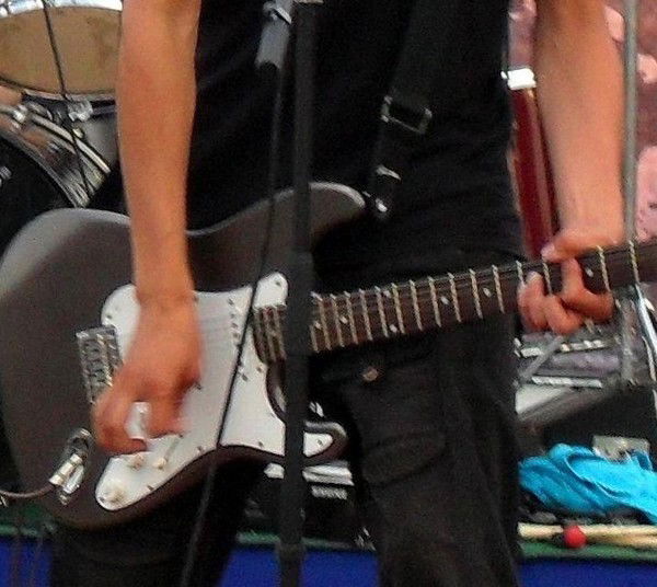 Серёжка Гитарист