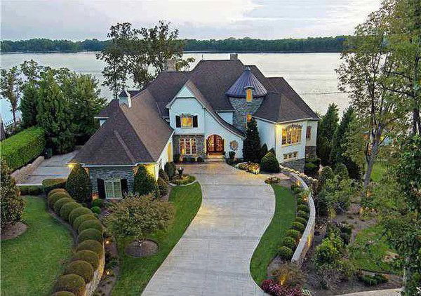 Олег Костин