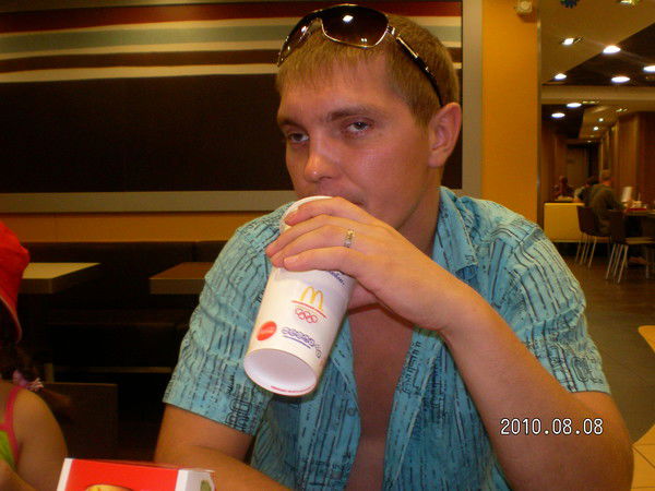 Алексей Баранов