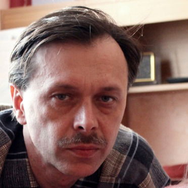 Олег Макаров