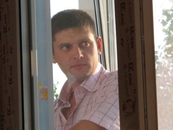 Антон Коваленко